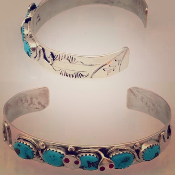 Zuni, Effie C. Turquoise Bracelet - Picture 1 of 2