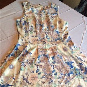 Forever 21 floral dress size Large