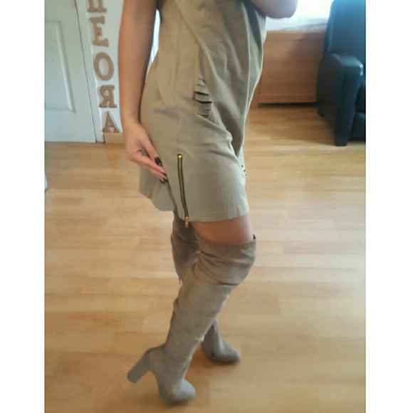 "Distressed" Oversize Tee NWOT - Picture 2 of 4