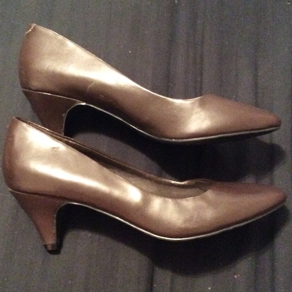 Brown Heel