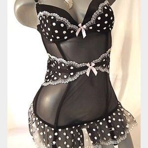 Victoria's Secret Lingerie 34B