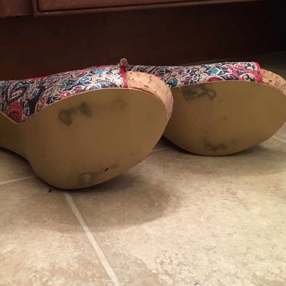 Colorful cork heels - Picture 4 of 4