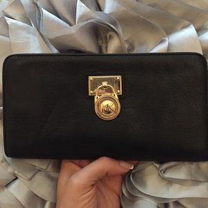 Michael kors wallet