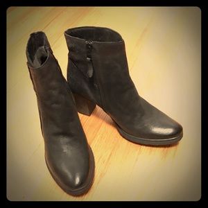 Brand new Miz Mooz booties