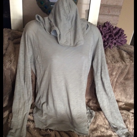 Super Soft SO Stretch Hoodie - size Small