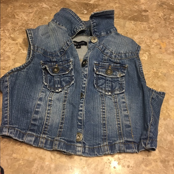 Clothes - Picture 4 of 4