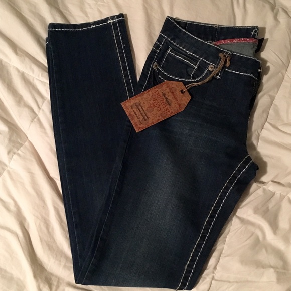 Amethyst dark wash skinny jeans