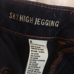 American Eagle Sky High Jegging Dark Wash