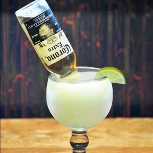 Meet your Posher, Ana