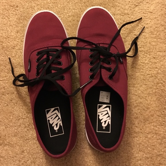 Maroon Vans size 8.5