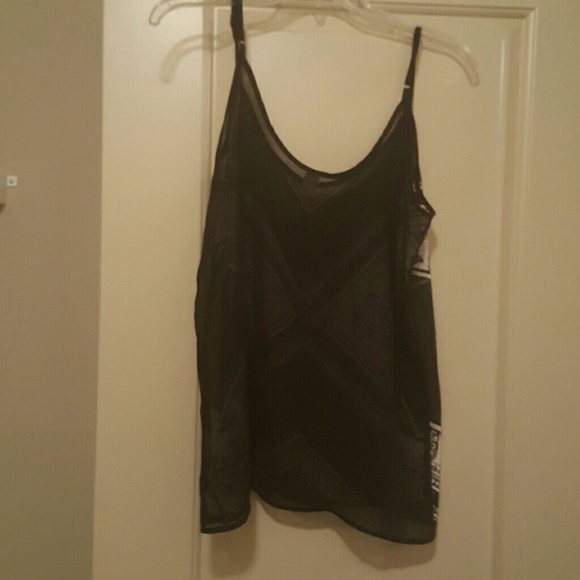 Sheer layering tank top - Picture 3 of 3