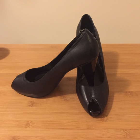 Simply Vera by Vera Wang.