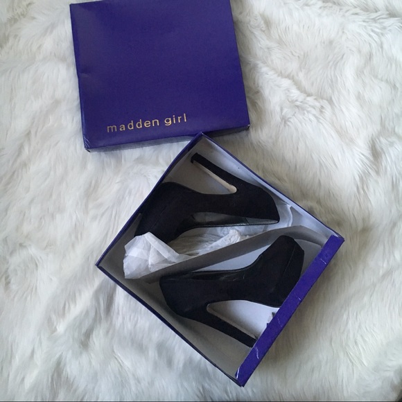 Steve Madden Shoes - Black Platform Suade Heels Steve Madden Shoes - Black Platform Suade Heels