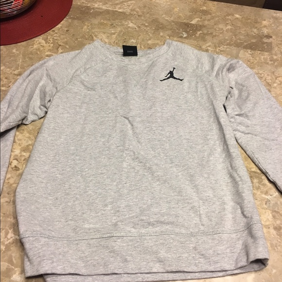 Clothes - Picture 4 of 4