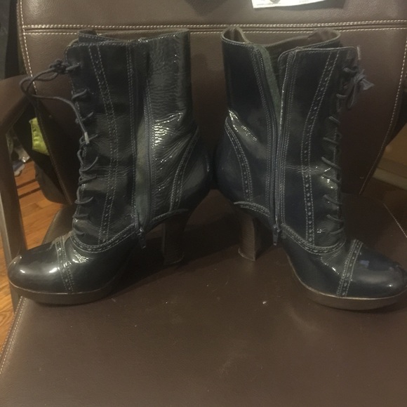 Steve Madden patent leather boots - Picture 2 of 4