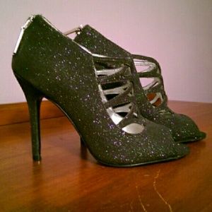Nina glittery black high heels