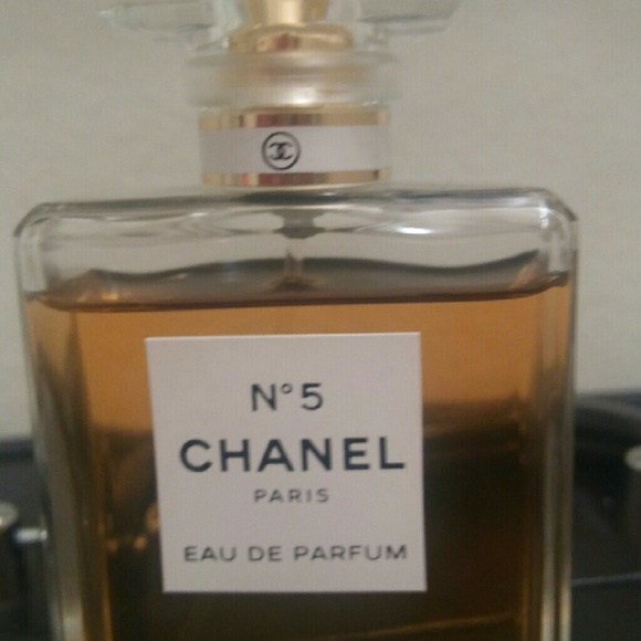 SOLD Chanel No . 5 . Authentic item - Picture 4 of 4
