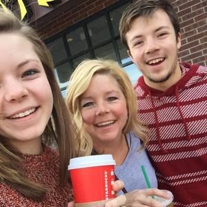 Meet your Posher, Karrie