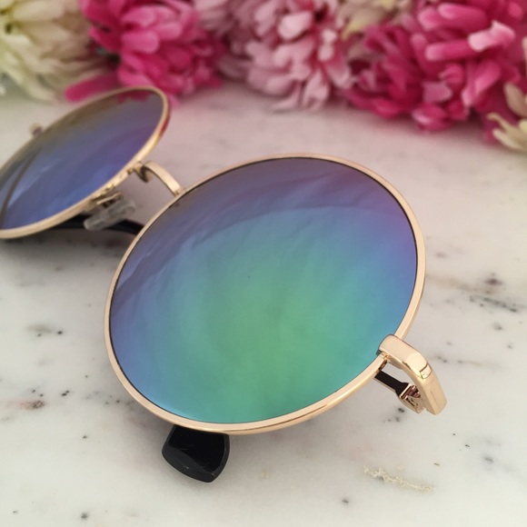 "Meg" Sunglasses || Blue Mirror Circle - Picture 3 of 6