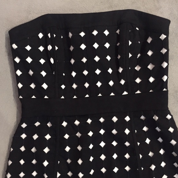 Black and white Polka-dot strapless dress - Picture 4 of 4