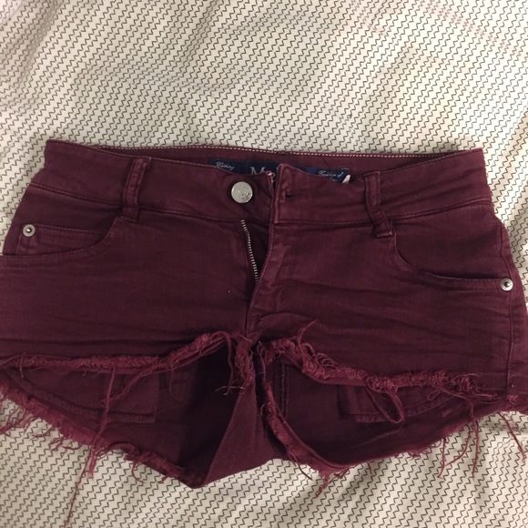 Brandy Melville Pants - Brandy Melville maroon shorts