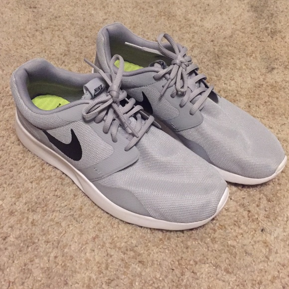 Nike Kaishi shoes
