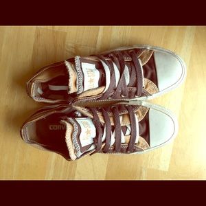 BROWN CONVERSE