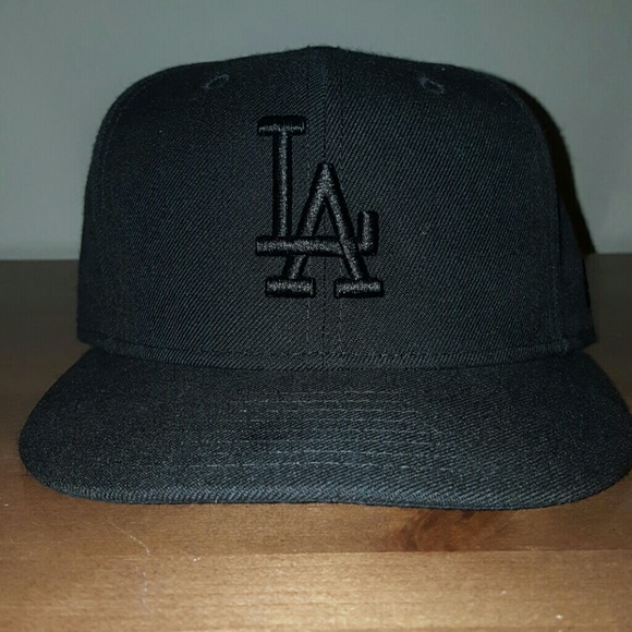 LA asjustable mens hat