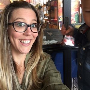 Meet your Posher, Anna