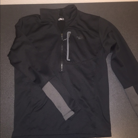 North Face pull over