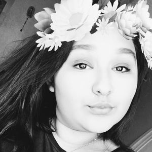 Meet your Posher, Itzel