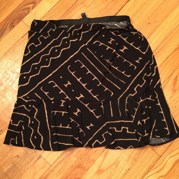 Chaps Black and Tan skirt