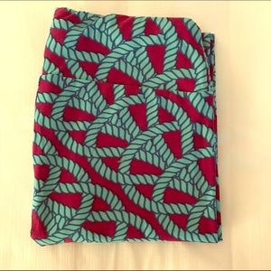 BNWT LulaRoe OS leggings - nautical knots