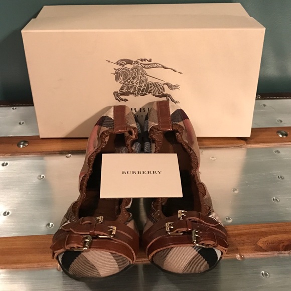 Authentic Burberry Falcony Ballerina Flats