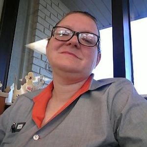 Meet your Posher, Joyce