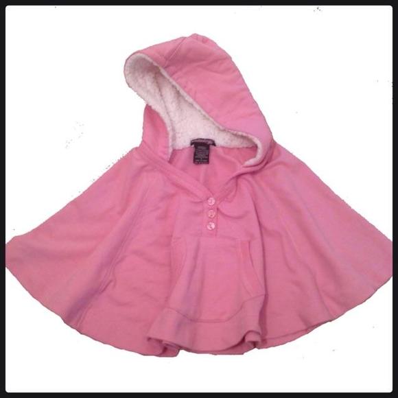 Pink Hooded Poncho . Adorable!🔺