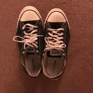 Converse Low Top - Black Sneakers