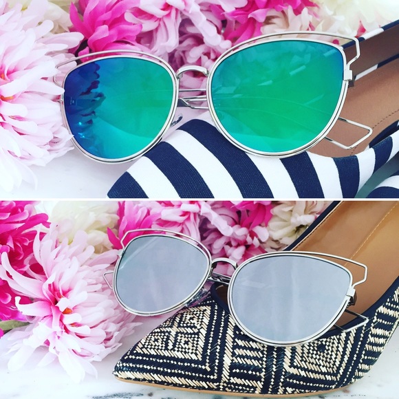 "Poppy" Sunglasses || Silver Mirror Cat Eye - Picture 4 of 5