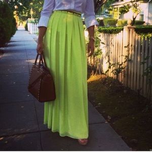 Badgley Mischka skirt