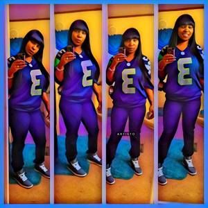 Meet your Posher, Stacy