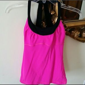 Lululemon Tank with built in bra Sz small