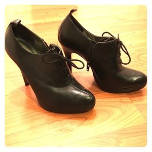 Jessica Simpson High Heel Shoe