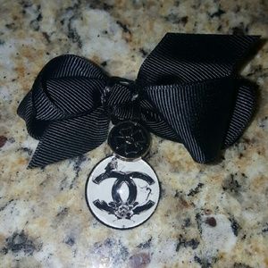 Chanel button hair clip or clothing clip