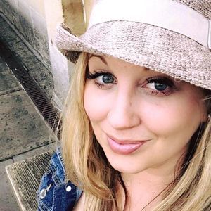 Meet your Posher, Jenny