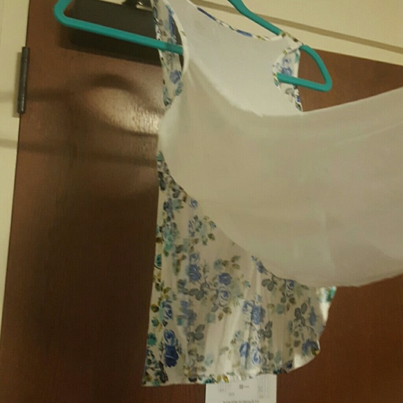 Floral Tank Top - Picture 3 of 3