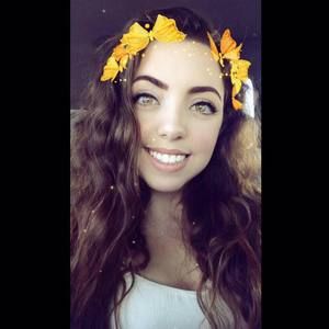 Meet your Posher, Beatriz