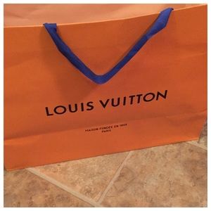 🛍Authentic Louis Vuitton Shopping Bag🛍