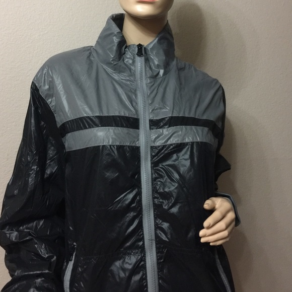 FINALNWOT ZIP UP RAIN JACKET - Picture 2 of 4