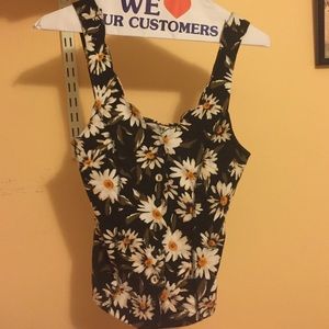 Daisy button up tank