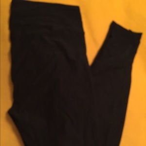Black solid LulaRoe leggings